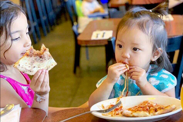 Restaurants in San Francisco where kids eat free - Amici’s