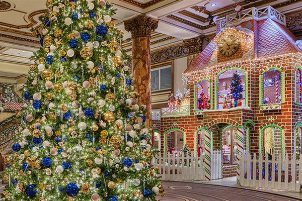 Places to see holiday and Christmas lights in San Francisco - Fairmont Gingerbread House