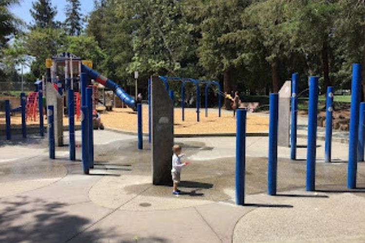 The best water parks in San Jose for kids - Serra Park