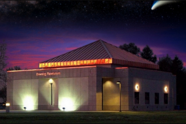 Fun things to do with kids in Fresno - Downing Planetarium