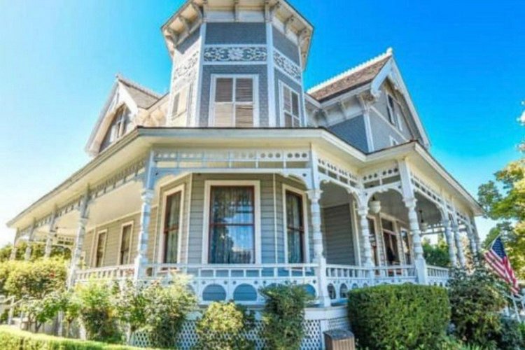 Attractions and activities for kids in Fresno - Meux Home Museum
