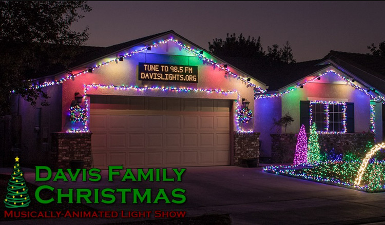 Holiday Lights in Fresno - Davis Family Christmas Light Show