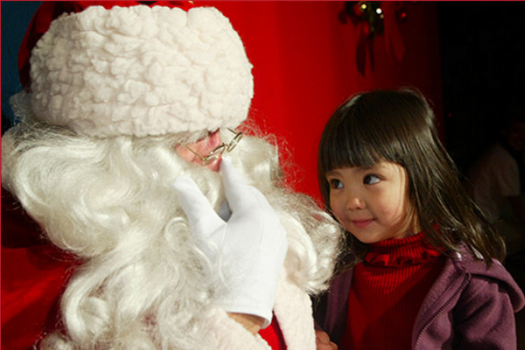 Breakfast and photo with Santa in San Jose - Holiday at Gilroy Gardens
