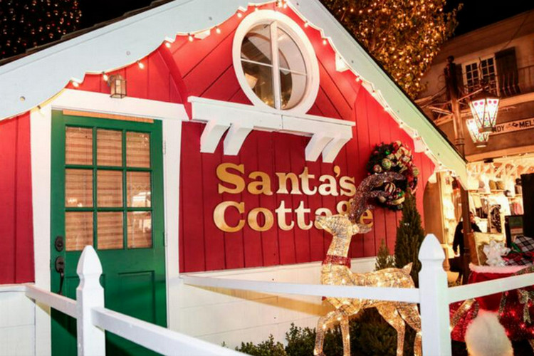 Places and events to see Santa in Los Angeles - The Promenade at Westlake