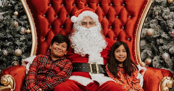 Free Photos with Santa at E2 Church