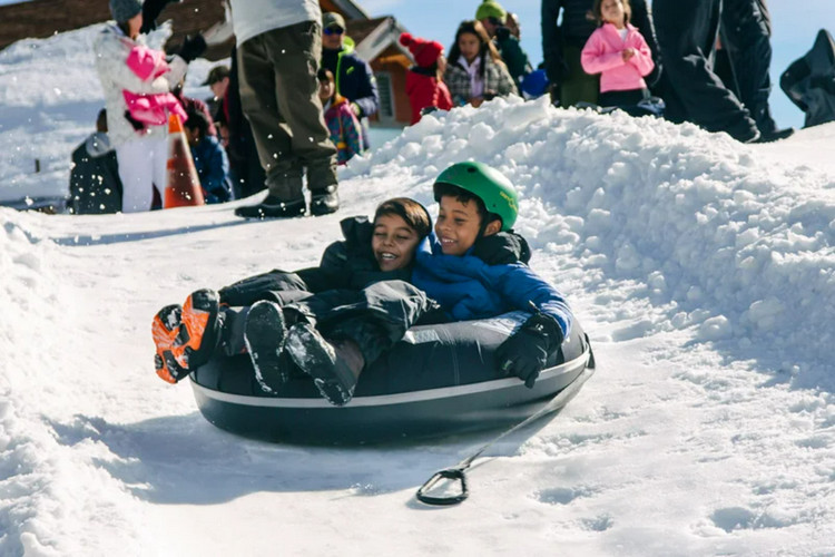 Best snow tubing for kids near San Diego - Mt. Baldy Snow Play Park