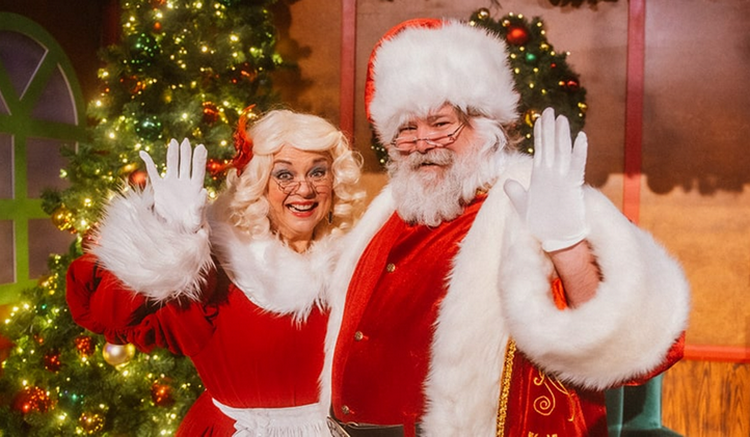 Best Places to See Santa in San Diego this holiday season - Celebrate Christmas at SeaWorld