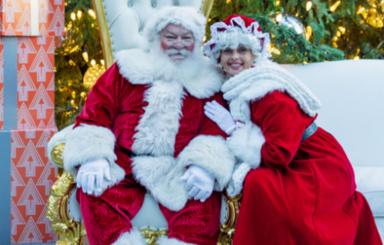 Visits with Santa in the Square